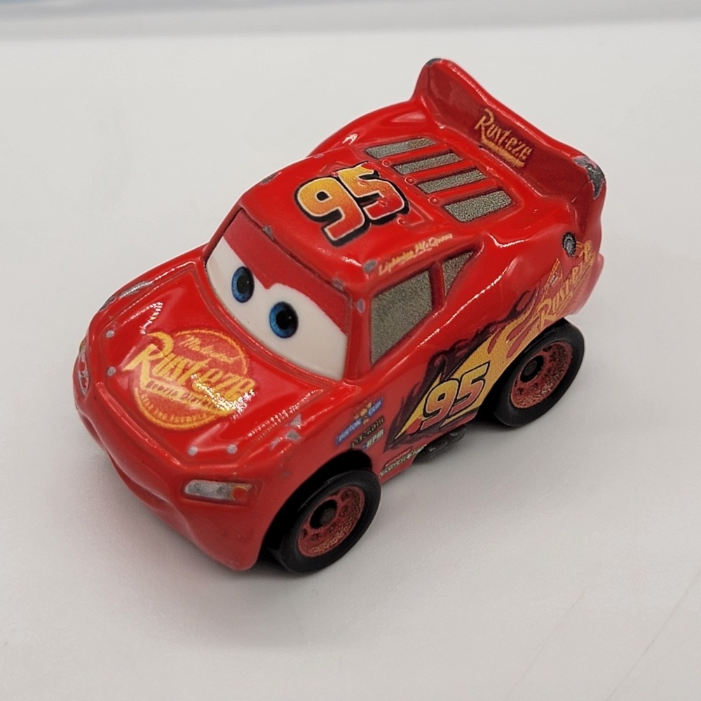 Disney Pixar Cars Mini Racers Diecast 1:87 Lightning McQueen #95 Red 2016